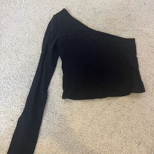 Black One-Shoulder Top